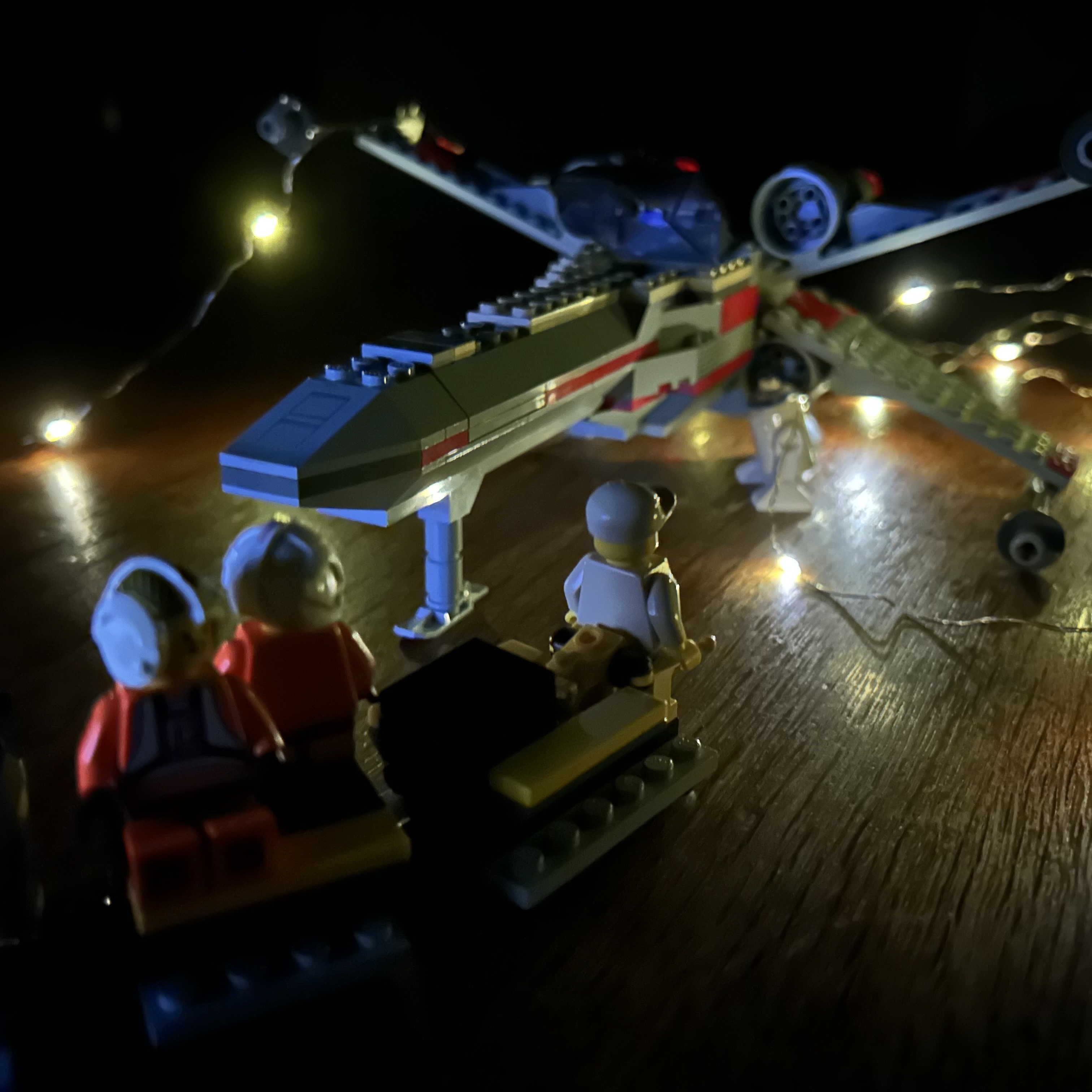 Un x-wing lego des années 90